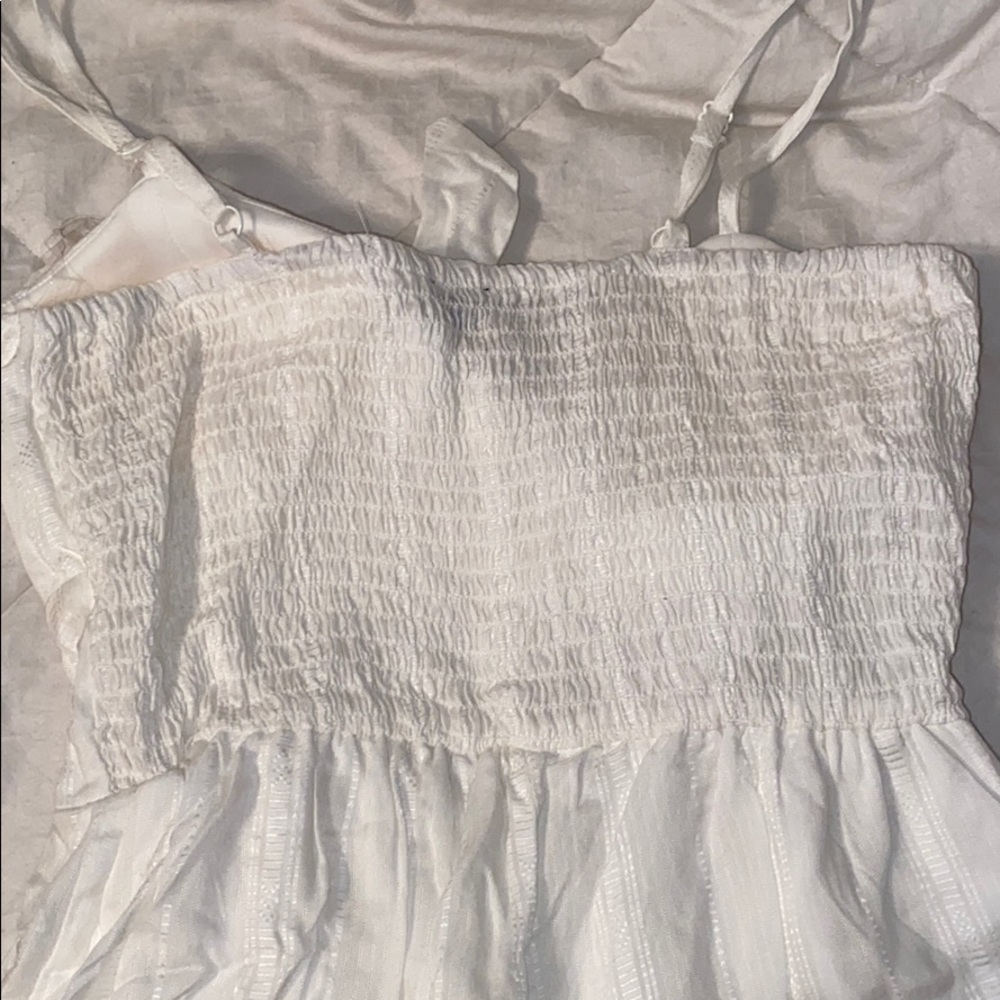 White romper - Picture 3 of 3